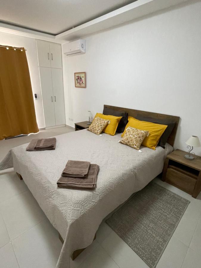 New & Comfortable 7Sun Apartments Near Sandy Beach St. Paul's Bay Esterno foto